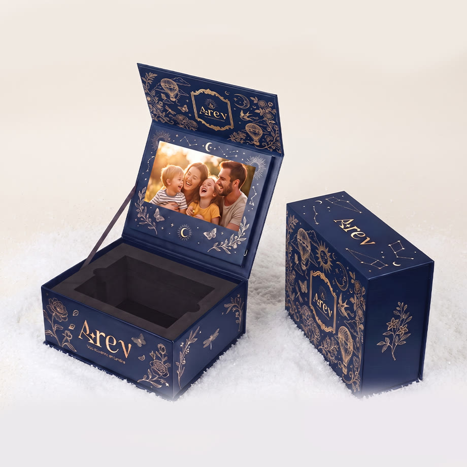 Packaging d'une box cadeau, photographié en studio.